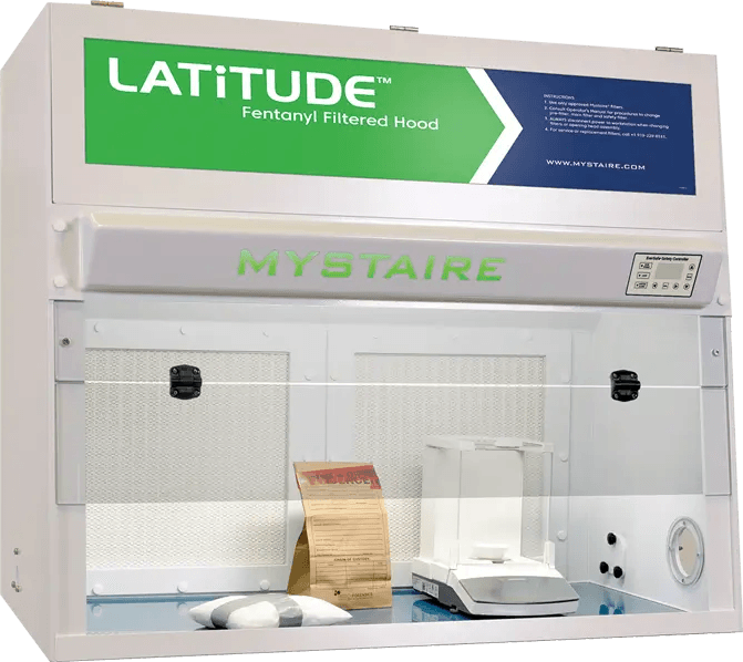 Fume hood for safe chemical handling